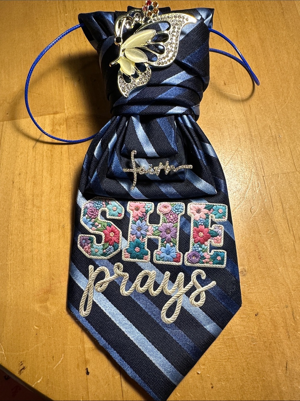 ENRO Vintage Necklace Tie with Butterfly and Faith Brooch "SHE Prays" accent